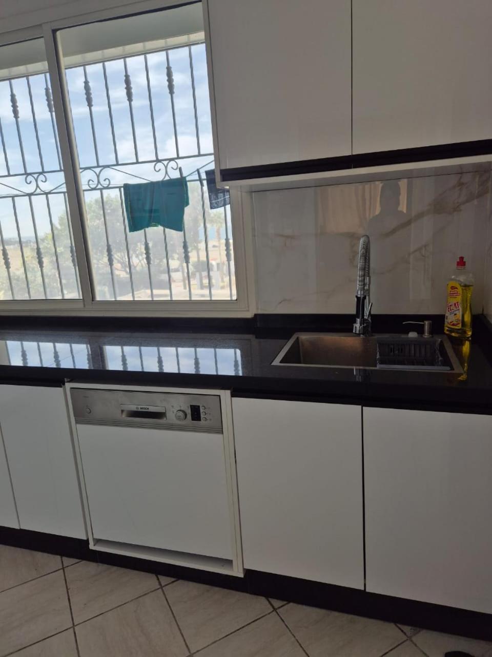 Stylish Duplex - Ocean View - Airport - Wifi - Renovated 2025 - 24H Reception Apartment Jbila Exterior photo